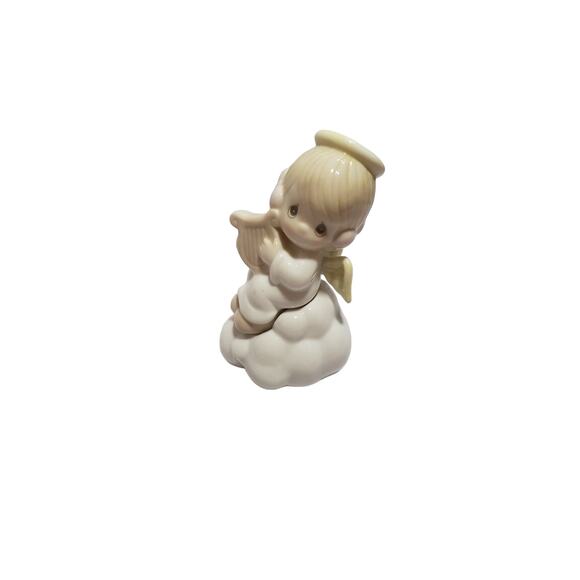 Precious Moments Angel On A Cloud Salt & Pepper Shakers - Picture 1 of 4